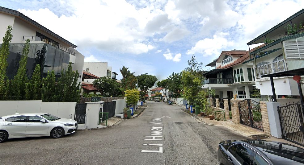 Landed homes along Li Hwan View, part of the Golden Hill Estate in the Serangoon Garden and Lorong Chuan enclave.