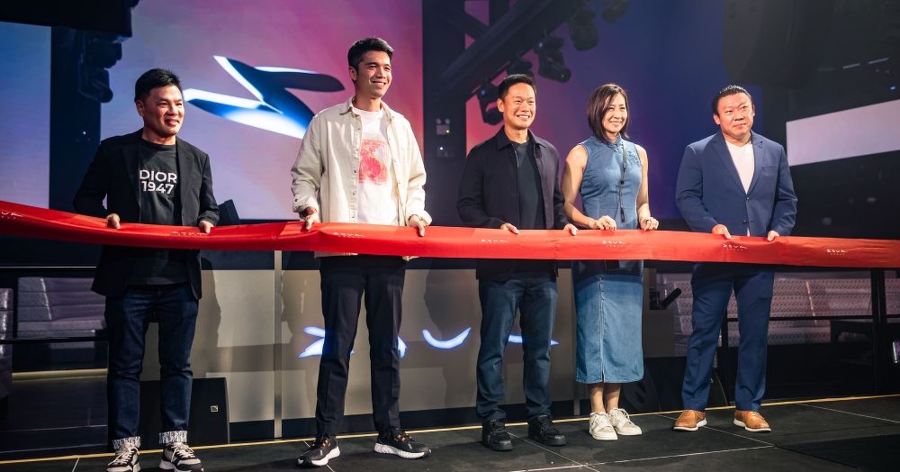  Fabian Low, Falkcon Interior; Ervin Yeo, CapitaLand; Andrew Li, Zouk Group; Jean Ng, Singapore Tourism Board; David Long, Zouk Group.