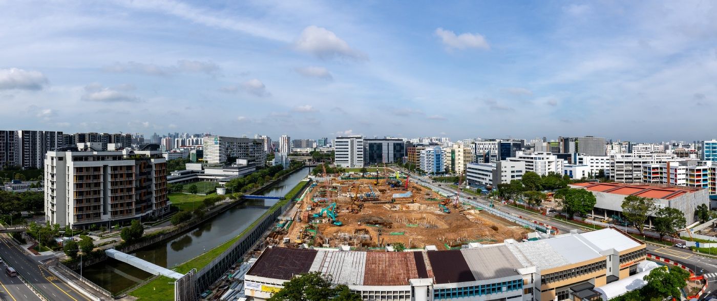 The site of Gourmet Xchange in Kallang, next to the river and near residential estates and schools, MRT stations, expressways.